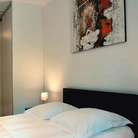 Domus Hotel 3*