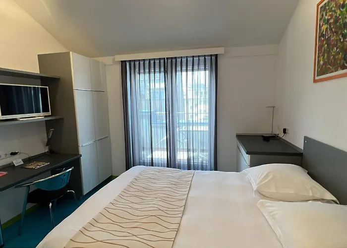 Ξενοδοχείο Domus 3*