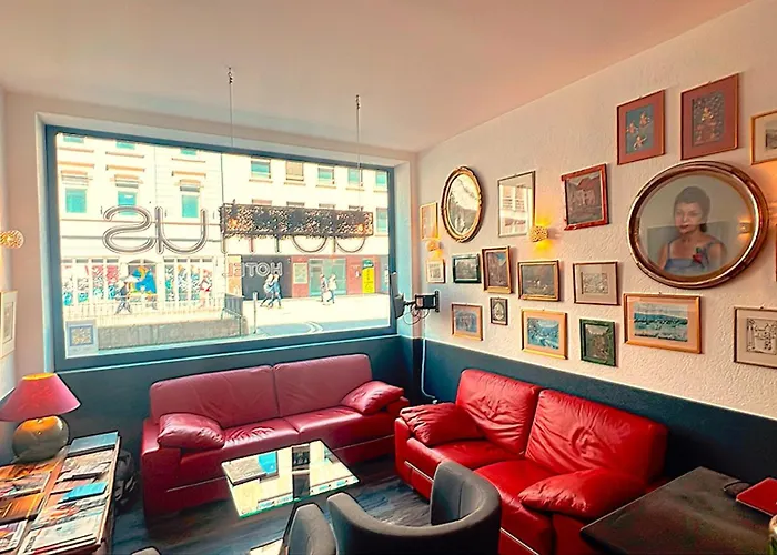 Ξενοδοχείο Domus 3*