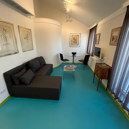 Domus Hotel