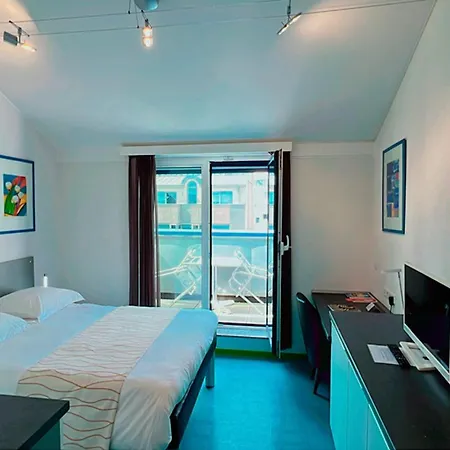 Szálloda Domus 3*