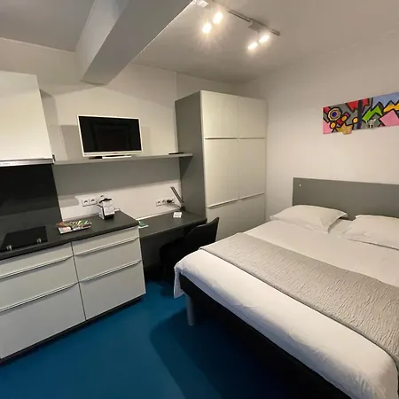 Domus 3*