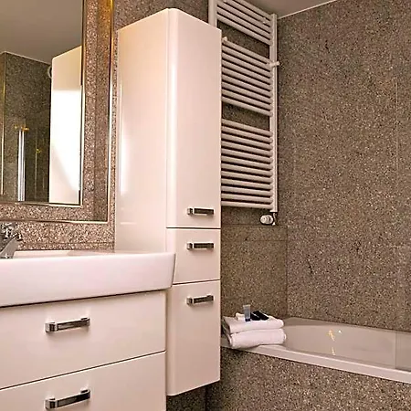 Hotel Domus