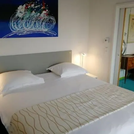 Hotel Domus